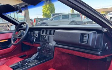 Chevrolet-corvette-1987-red-12