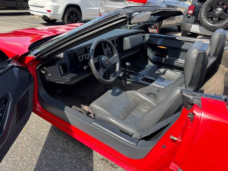 Chevrolet-corvette-1987-red-13