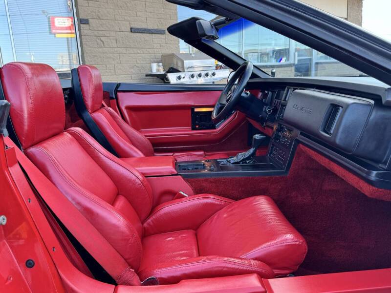Chevrolet-corvette-1987-red-14