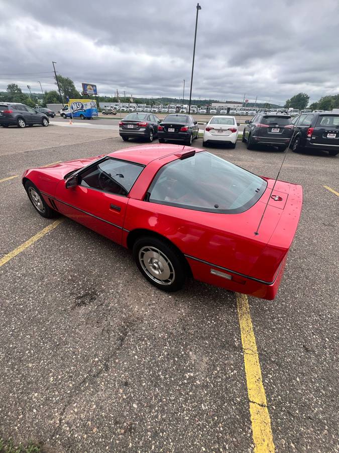 Chevrolet-corvette-1987-red-2