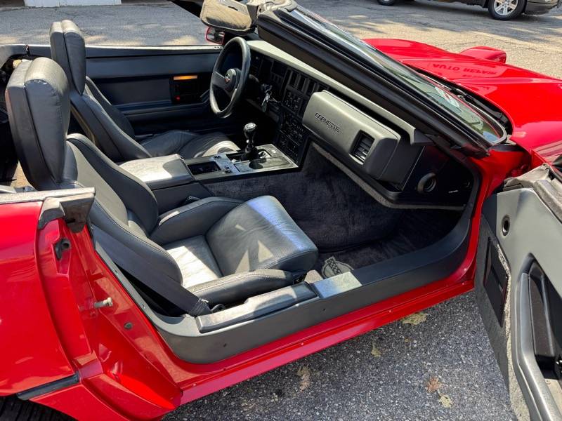Chevrolet-corvette-1987-red-23