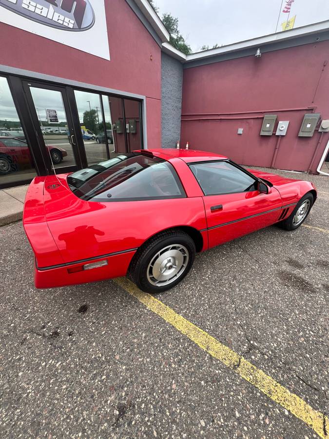 Chevrolet-corvette-1987-red-4