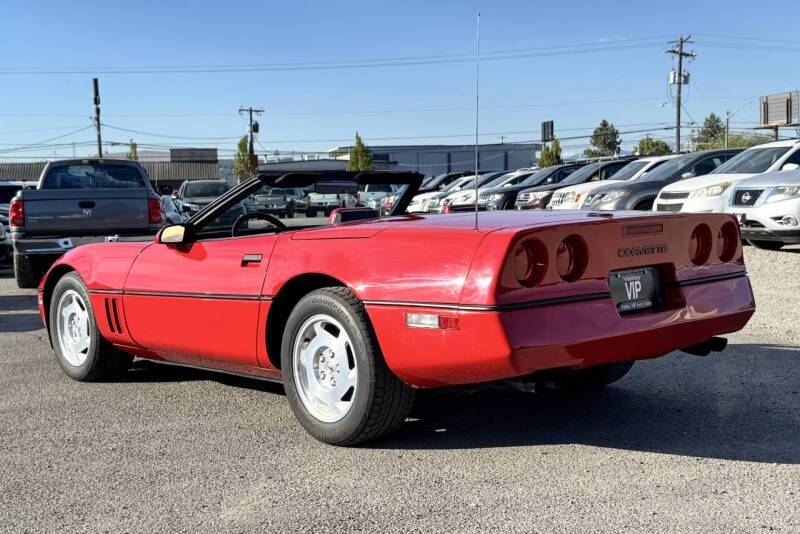 Chevrolet-corvette-1987-red-5