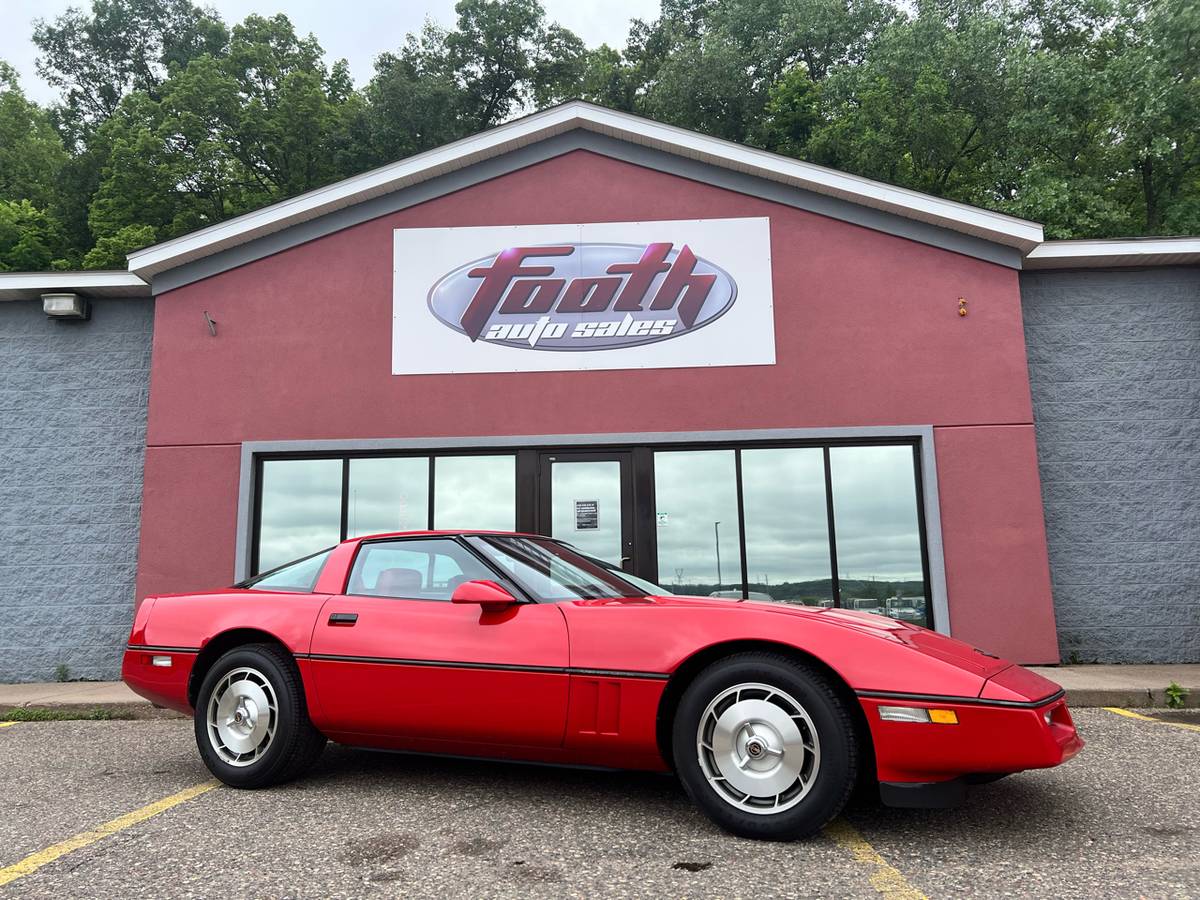 Chevrolet-corvette-1987-red-6