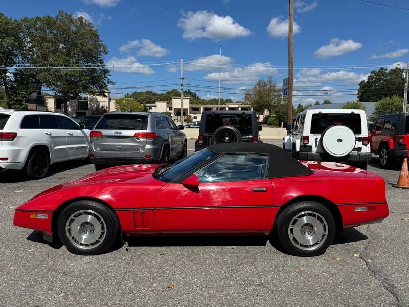 Chevrolet-corvette-1987-red-8