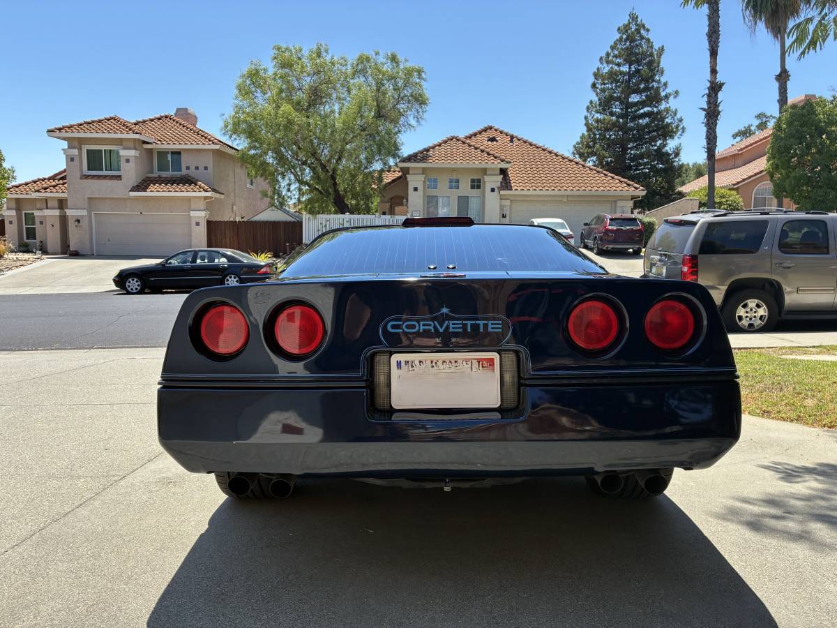 Chevrolet-corvette-1988-blue-3