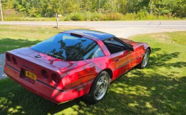 Chevrolet-corvette-1988-red-1