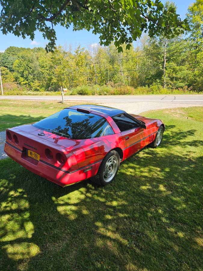 Chevrolet-corvette-1988-red-1