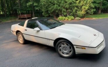 Chevrolet-corvette-1988-white-9