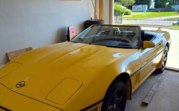 Chevrolet-corvette-1988-yellow-2