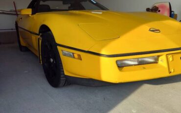 Chevrolet-corvette-1988-yellow
