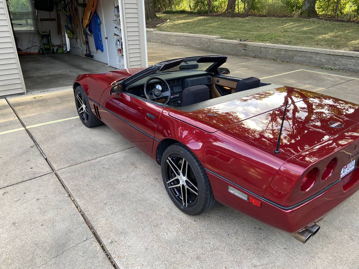 Chevrolet-corvette-1989-red-3