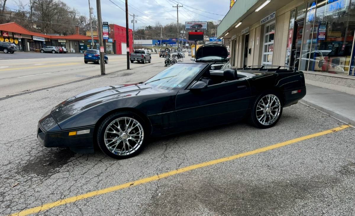 Chevrolet-corvette-1990-black-1