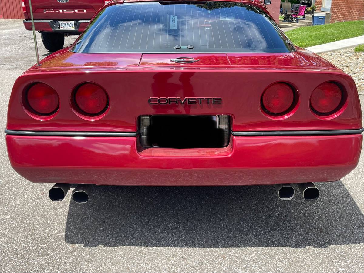 Chevrolet-corvette-1990-red-11