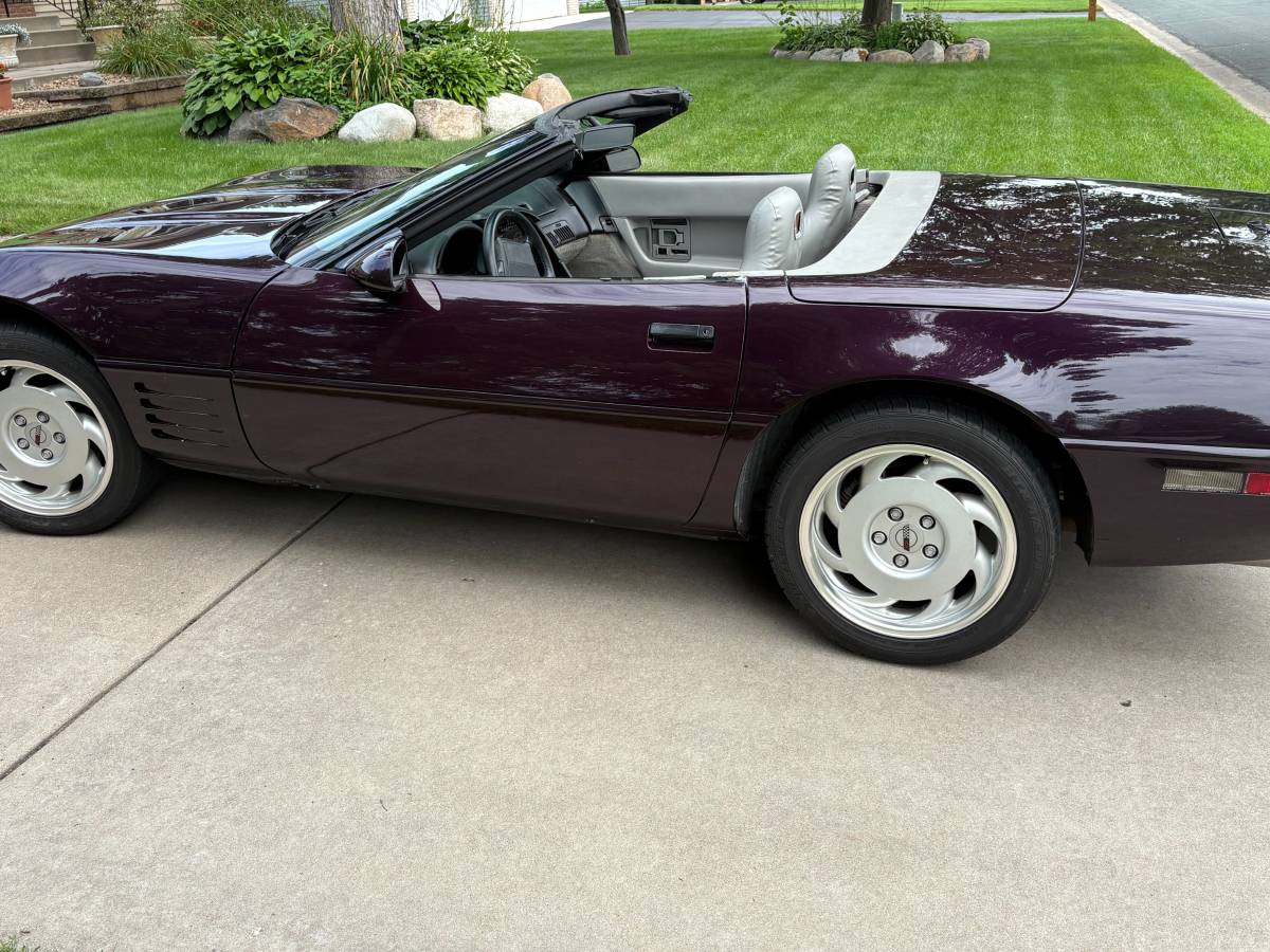 Chevrolet-corvette-1992-2
