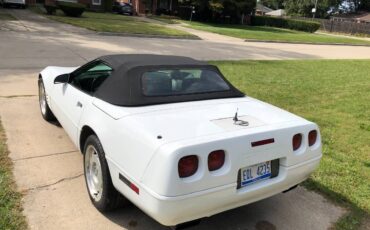 Chevrolet-corvette-1992-2