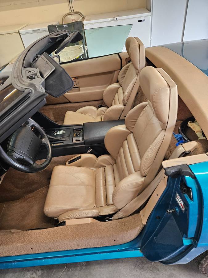 Chevrolet-corvette-1992-3