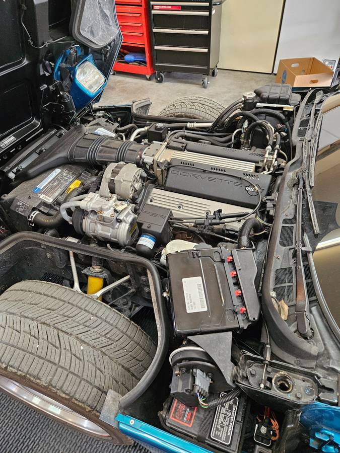 Chevrolet-corvette-1992-4