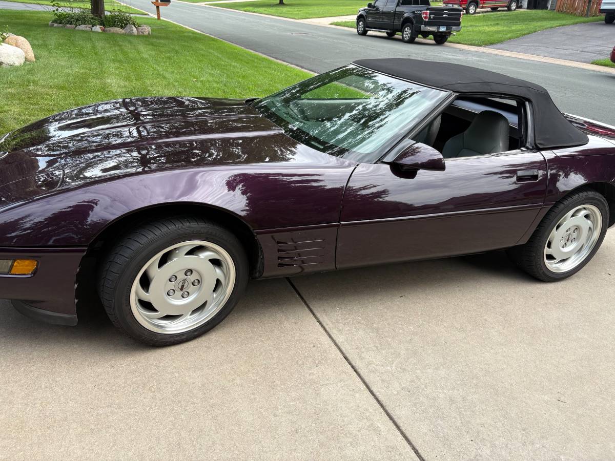 Chevrolet-corvette-1992