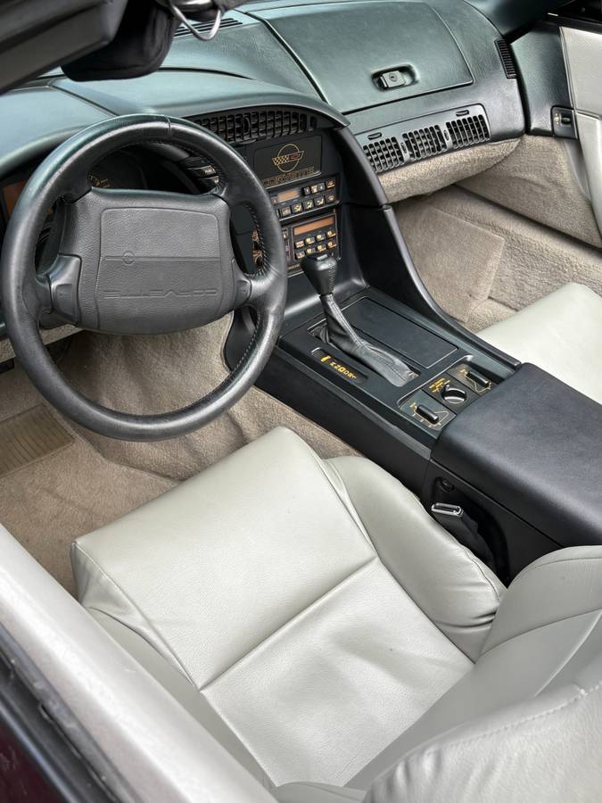 Chevrolet-corvette-1992-7