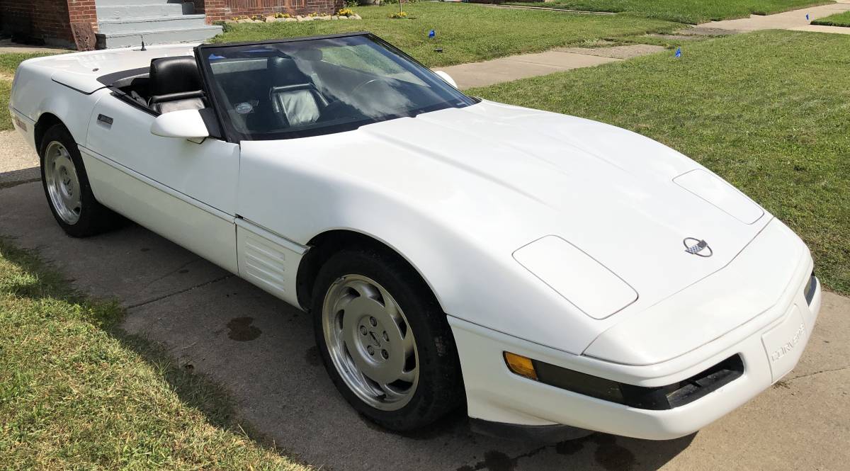Chevrolet-corvette-1992