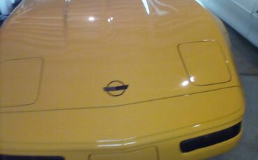 Chevrolet-corvette-1992-yellow-4