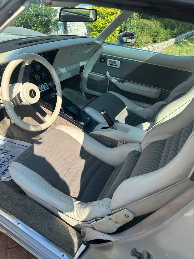 Chevrolet-corvette-1993-4