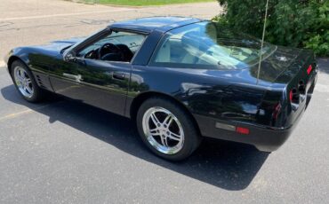 Chevrolet-corvette-1993-black-1