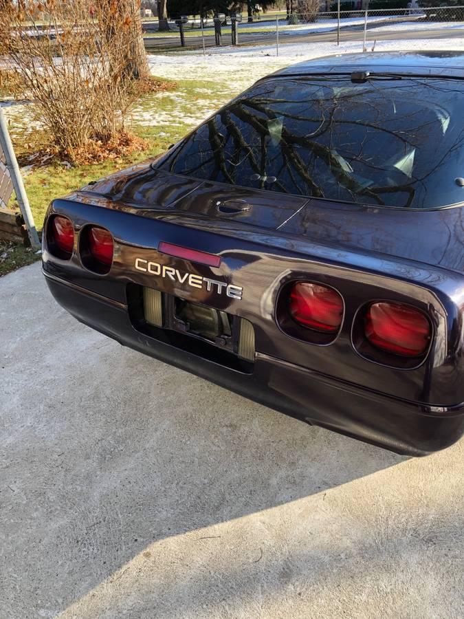 Chevrolet-corvette-1993-purple-1