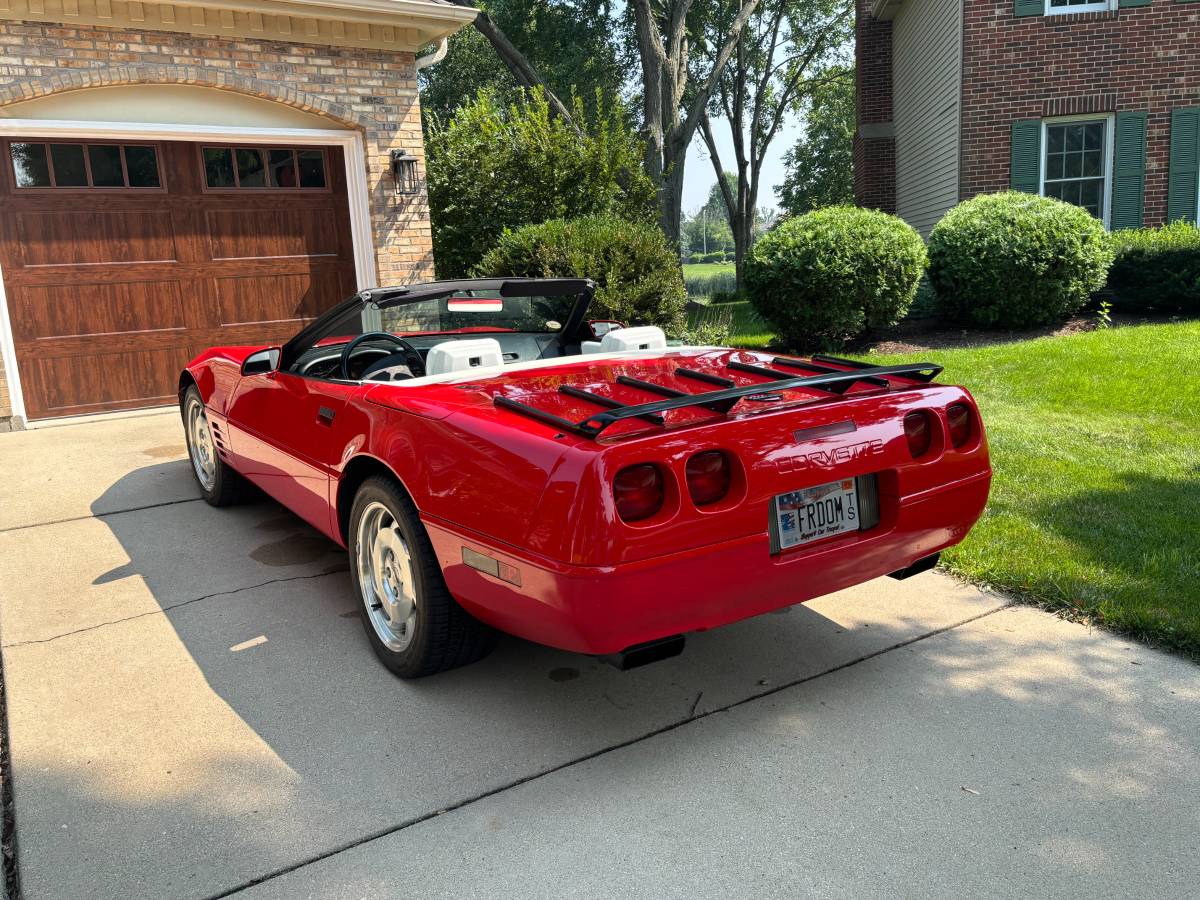 Chevrolet-corvette-1993-red-3
