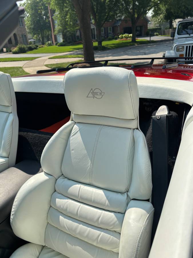 Chevrolet-corvette-1993-red-4