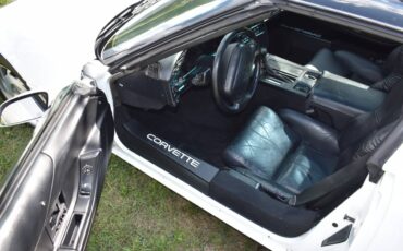 Chevrolet-corvette-1994-white-6