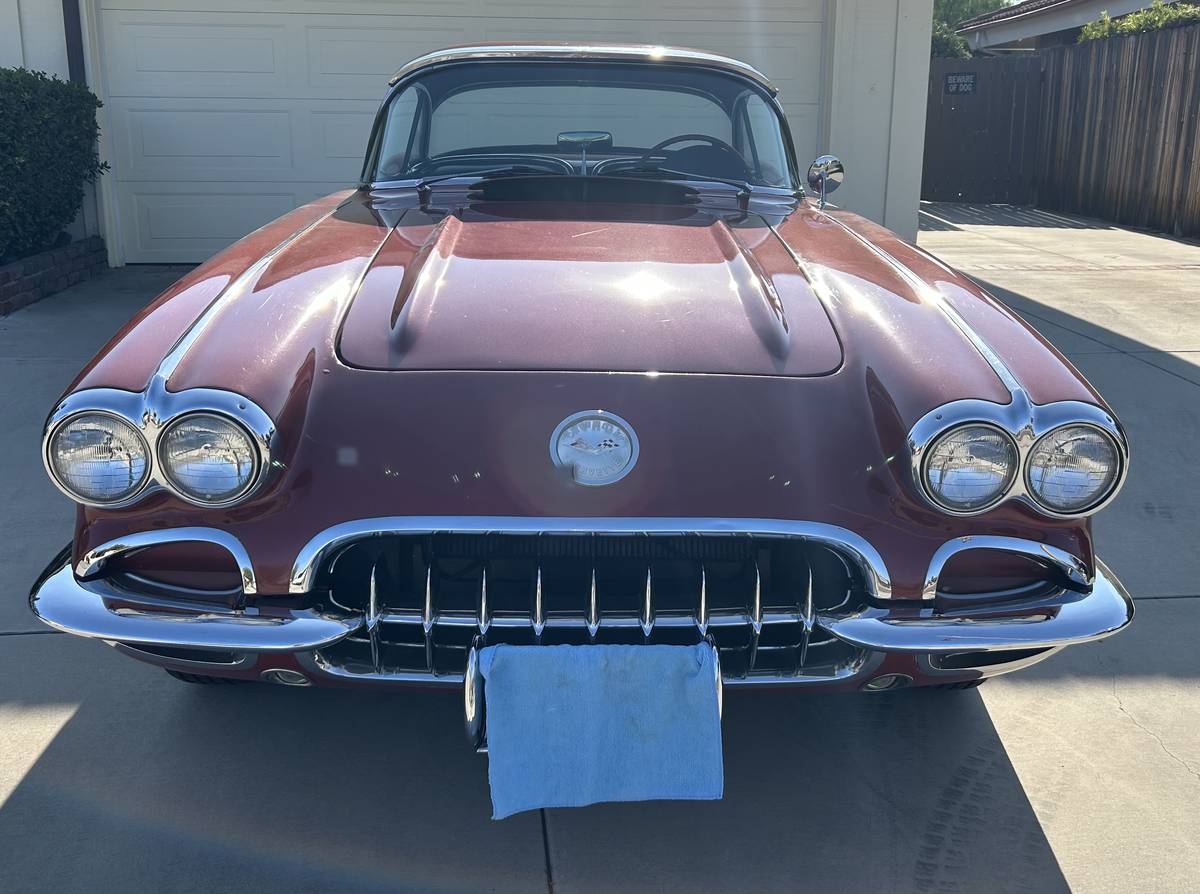 Chevrolet-corvette-1995-2