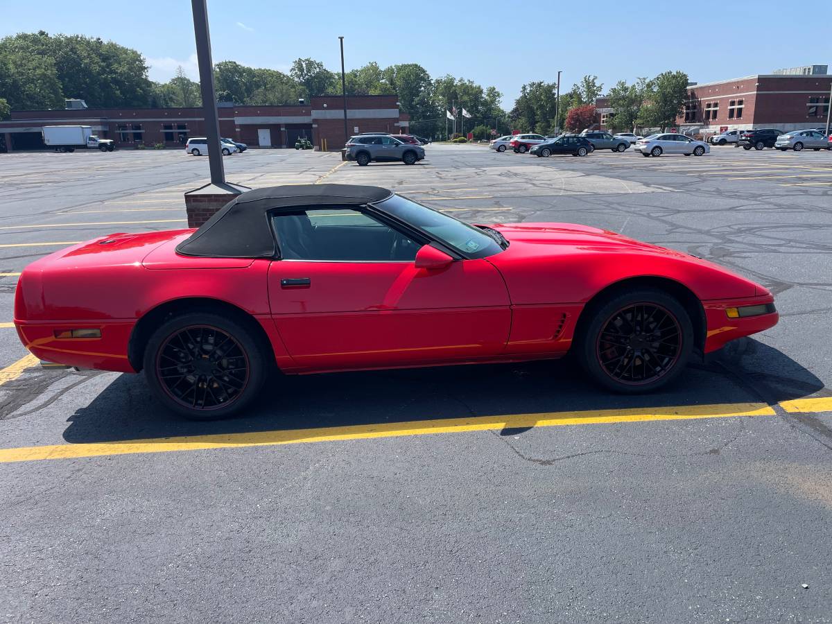 Chevrolet-corvette-1995-red-2