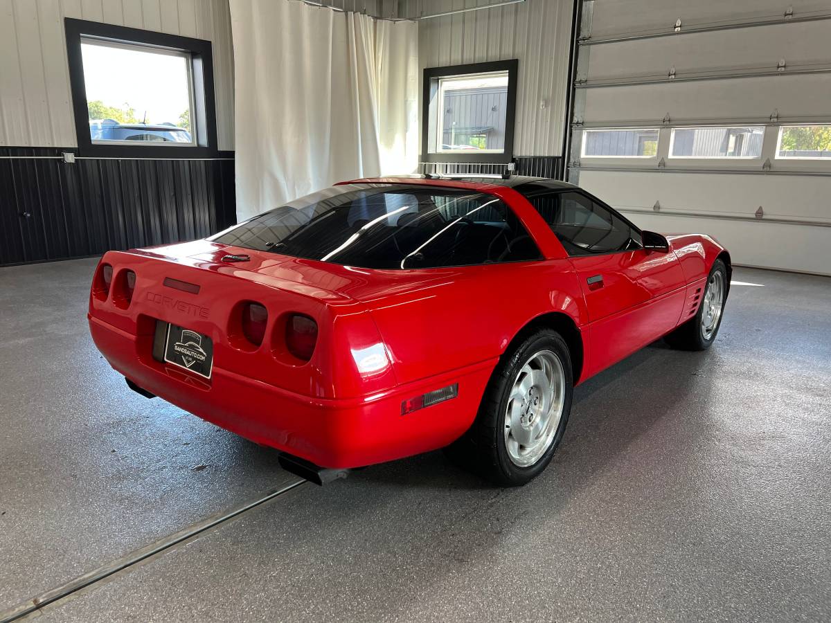 Chevrolet-corvette-amp-convertible-1994-red-2