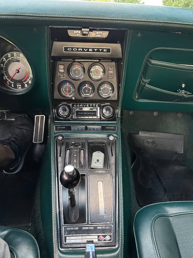 Chevrolet-corvette-c3-454-1971-green-12