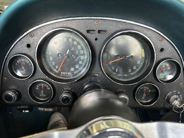 Chevrolet-corvette-convertible-1967-blue-15