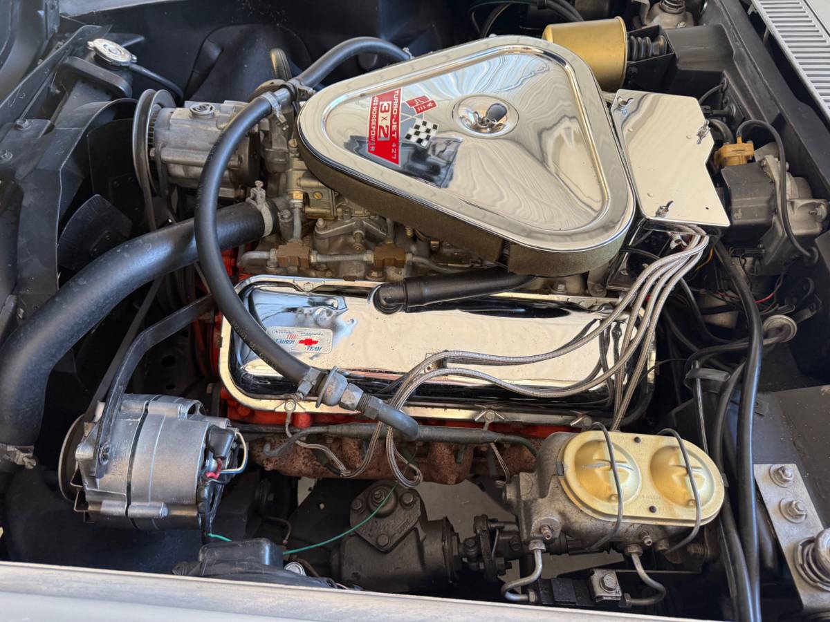 Chevrolet-corvette-convertible-1968-silver-15