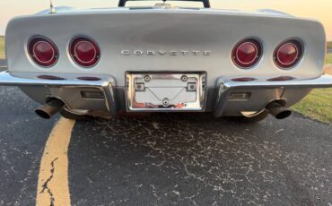 Chevrolet-corvette-convertible-1968-silver-4