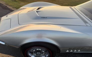 Chevrolet-corvette-convertible-1968-silver-5
