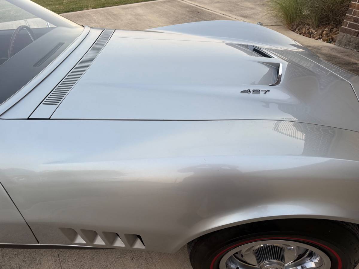 Chevrolet-corvette-convertible-1968-silver-8