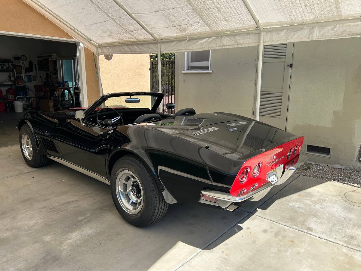 Chevrolet-corvette-convertible-1971-black-4
