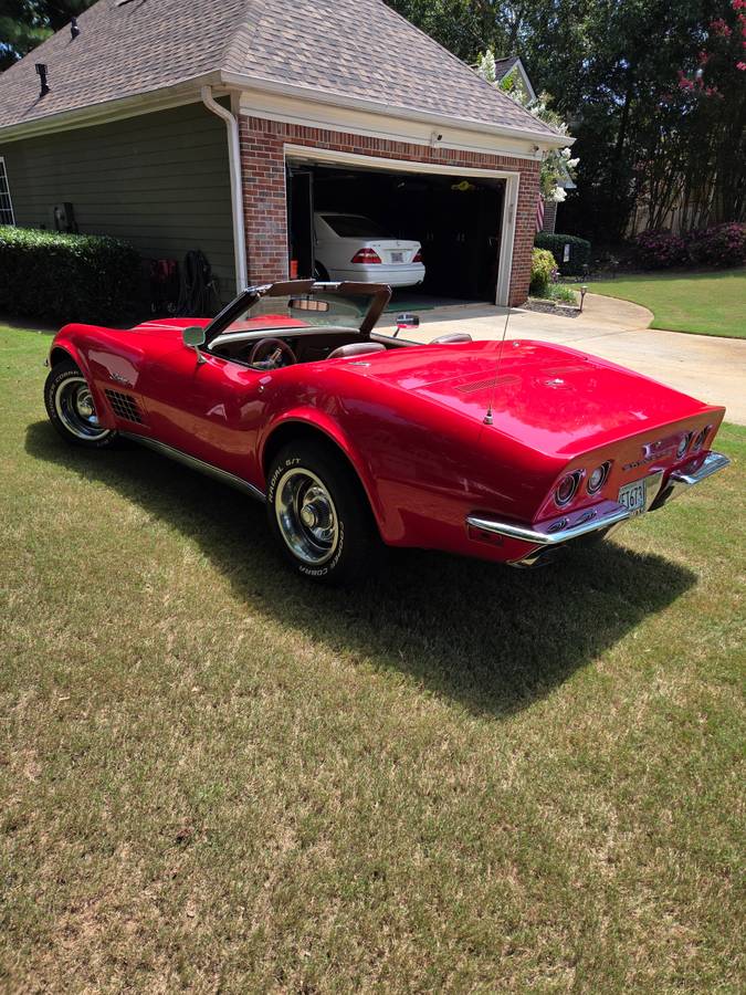 Chevrolet-corvette-convertible-1972-red-3