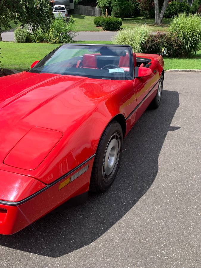 Chevrolet-corvette-convertible-1986-red