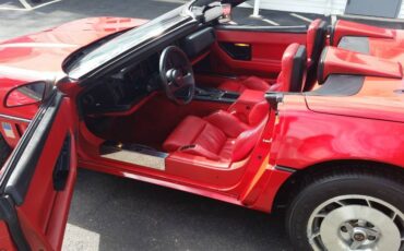 Chevrolet-corvette-convertible-1986-red