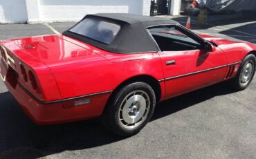 Chevrolet-corvette-convertible-1986-red-4