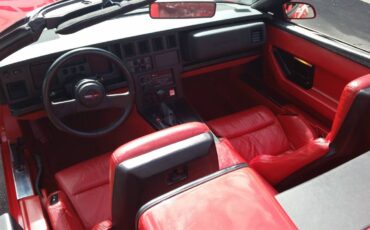 Chevrolet-corvette-convertible-1986-red-5
