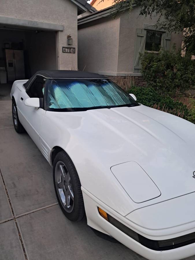 Chevrolet-corvette-convertible-1992-white-6