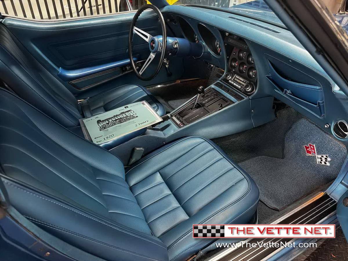 Chevrolet-corvette-coupe-1970-14