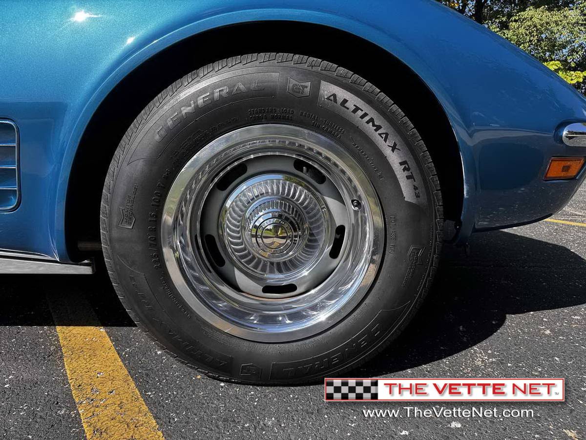 Chevrolet-corvette-coupe-1970-19